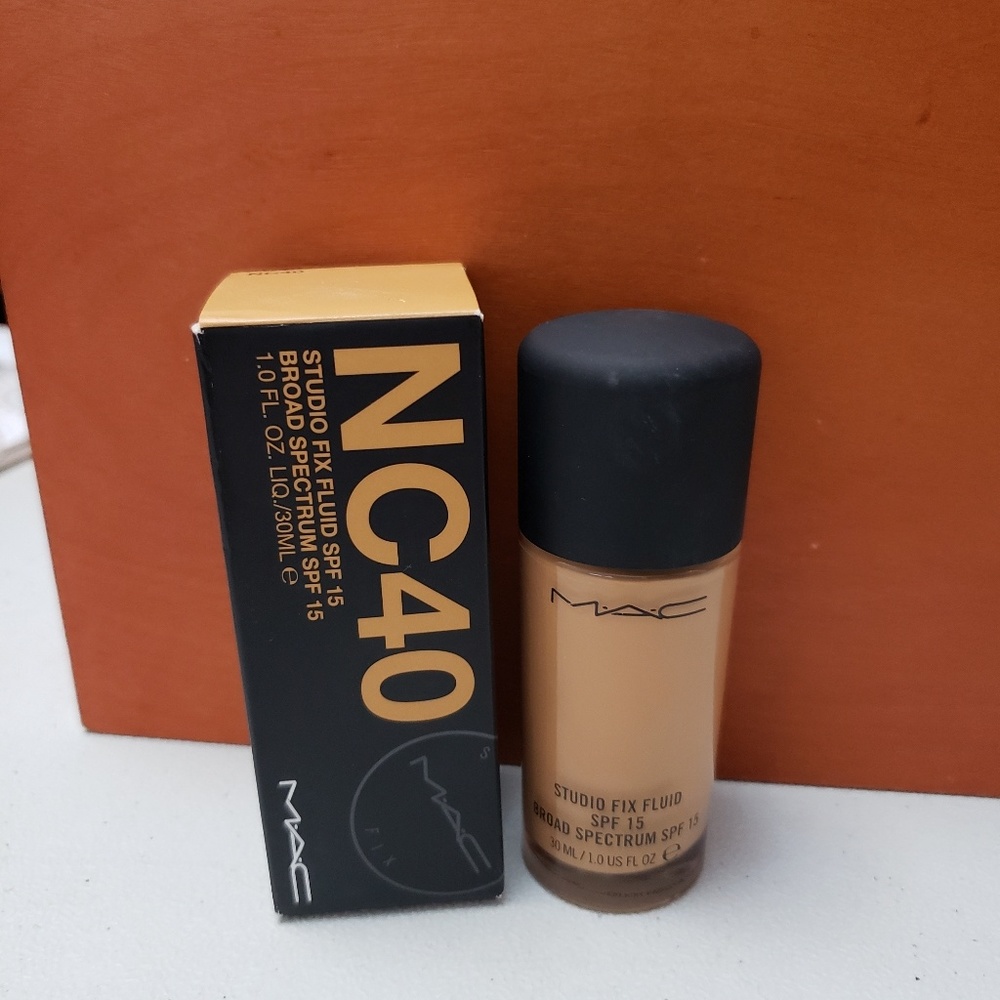 MAC Studio Fix Foundation